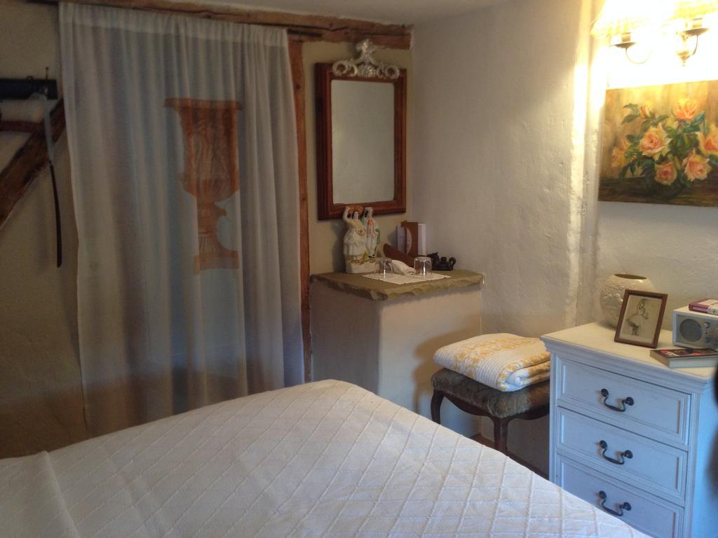All Seasons Bed & Breakfast Kerpen  Δωμάτιο φωτογραφία